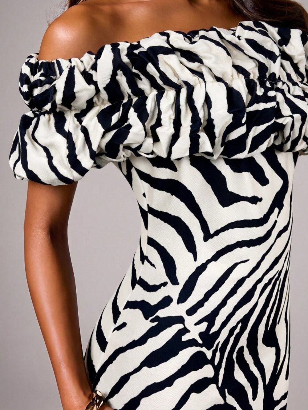 Elegant Women's Zebra Print Ruffle off shoulder design body fitted midi Dress - Picture 5 of 6